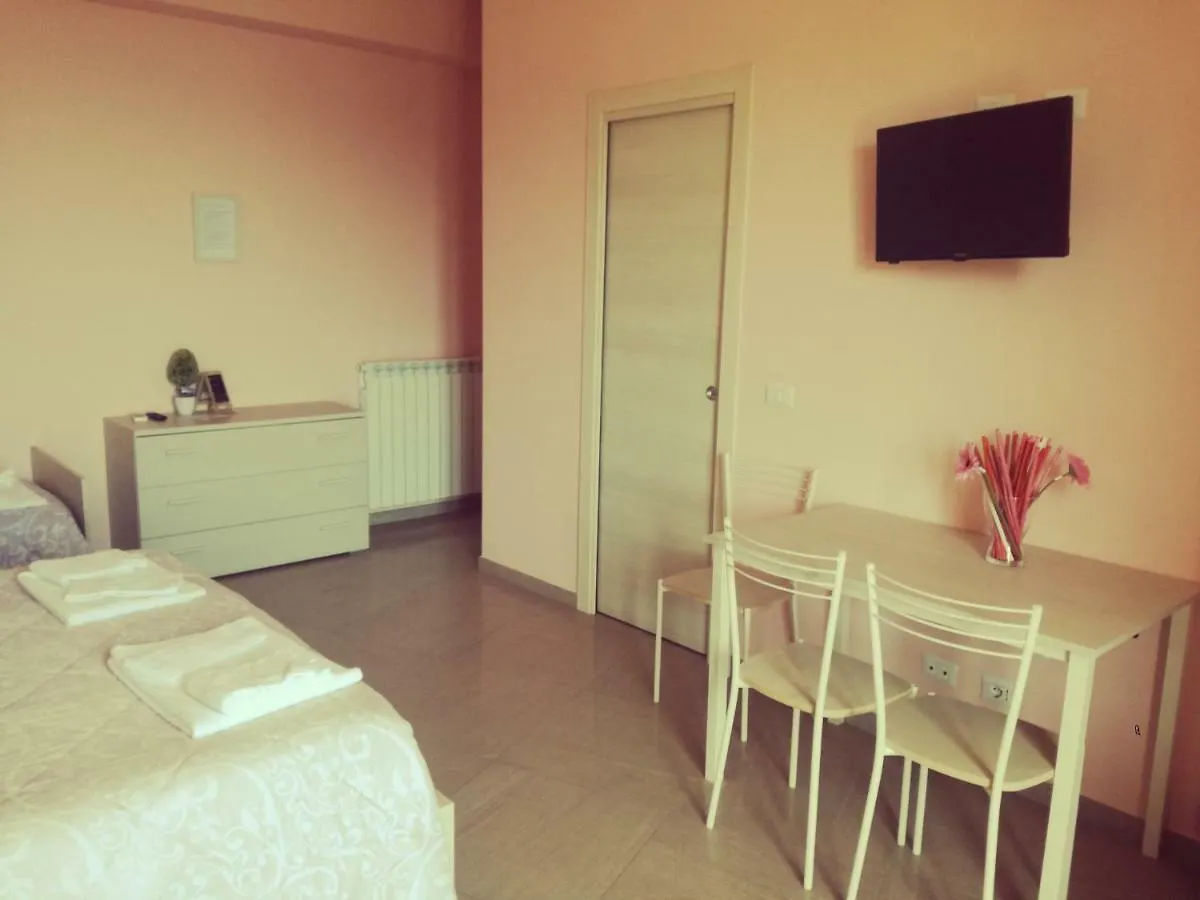 B&B La Spiaggetta Di Stazzo Acireale 0*,