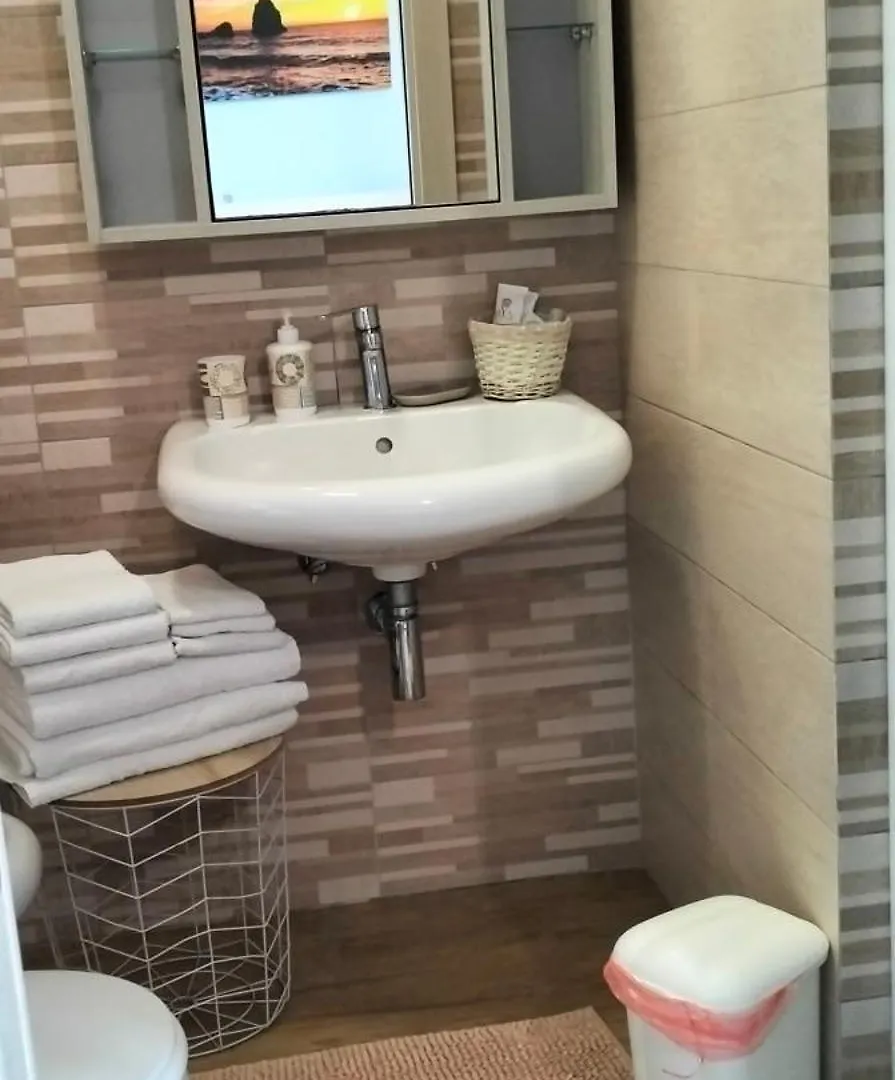 Panzió B&B La Spiaggetta Di Stazzo Acireale