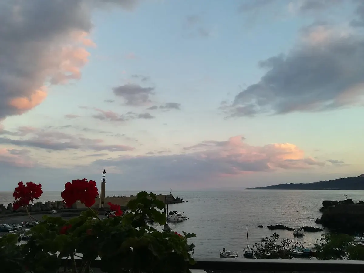 B&B La Spiaggetta Di Stazzo Acireale 0*,  Olaszország