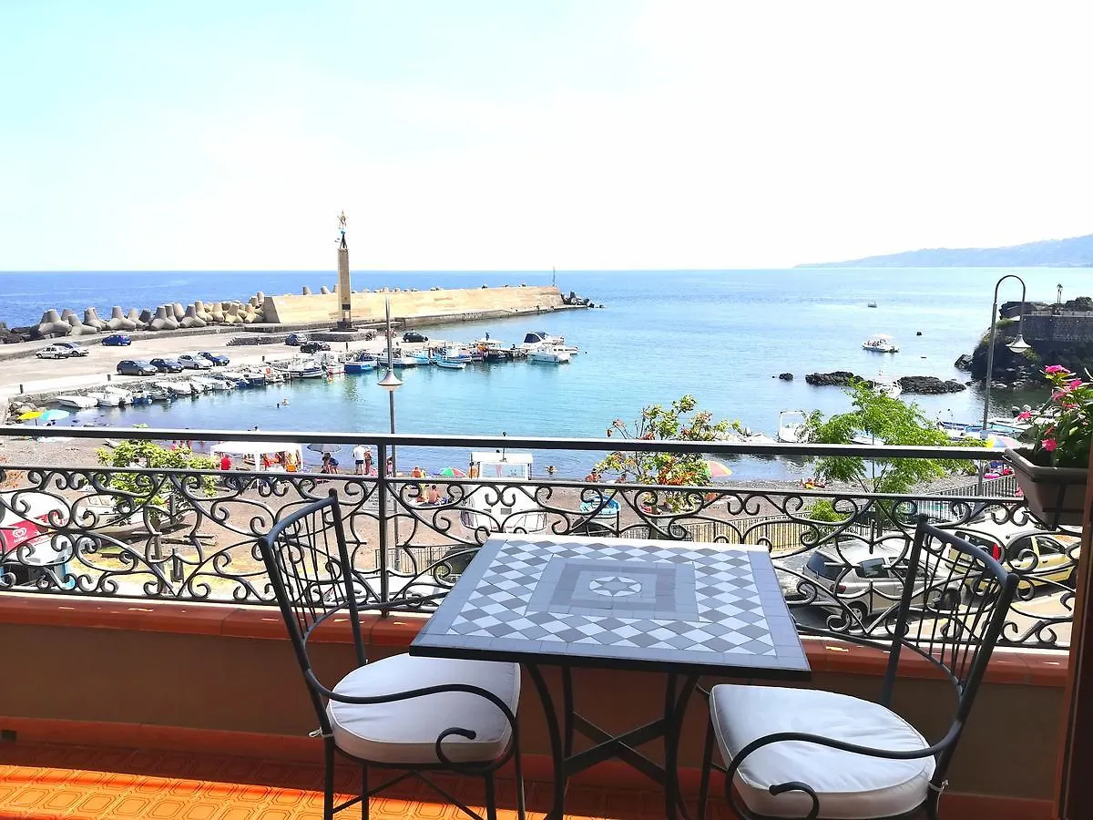 Panzió B&B La Spiaggetta Di Stazzo Acireale Olaszország